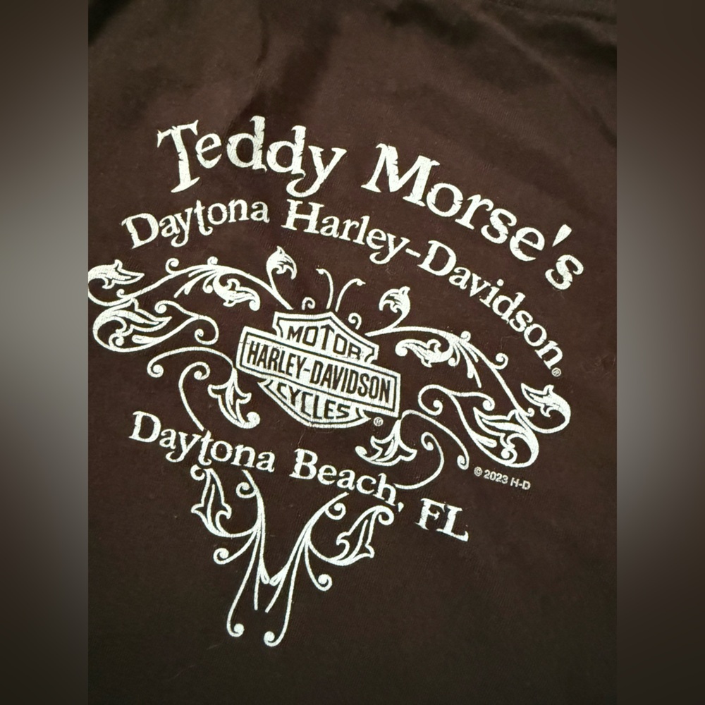 Harley-Davidson Black Tee with Logo Patch - Picture 6 of 6